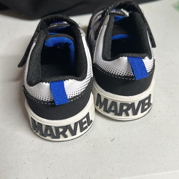 Marvel Avengers running shoes - Picture 6 of 8